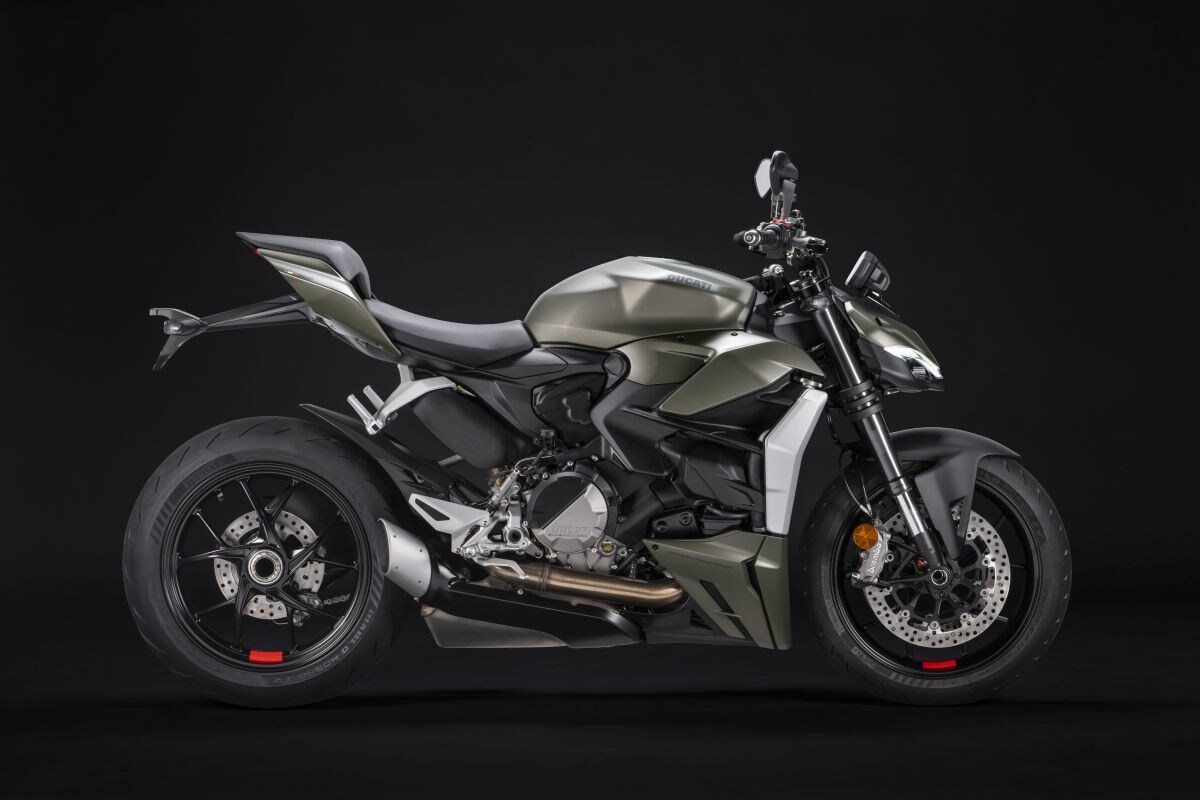 Ducati Streetfighter: per il 2022 debutta in verde 